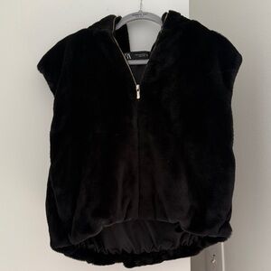 Zara Black Faux Fur Hooded Vest